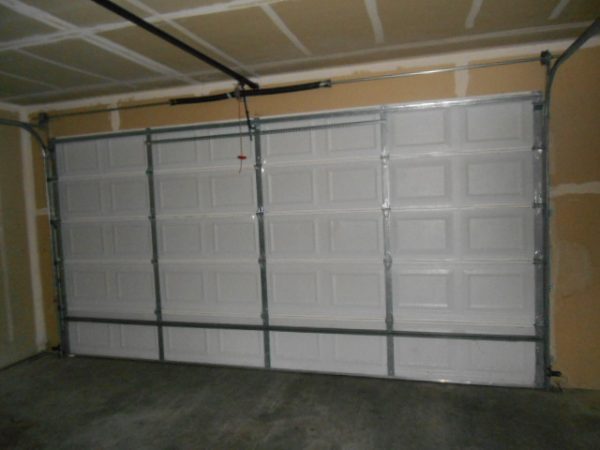 Guide To Replacing Individual Panels On Your Garage Door